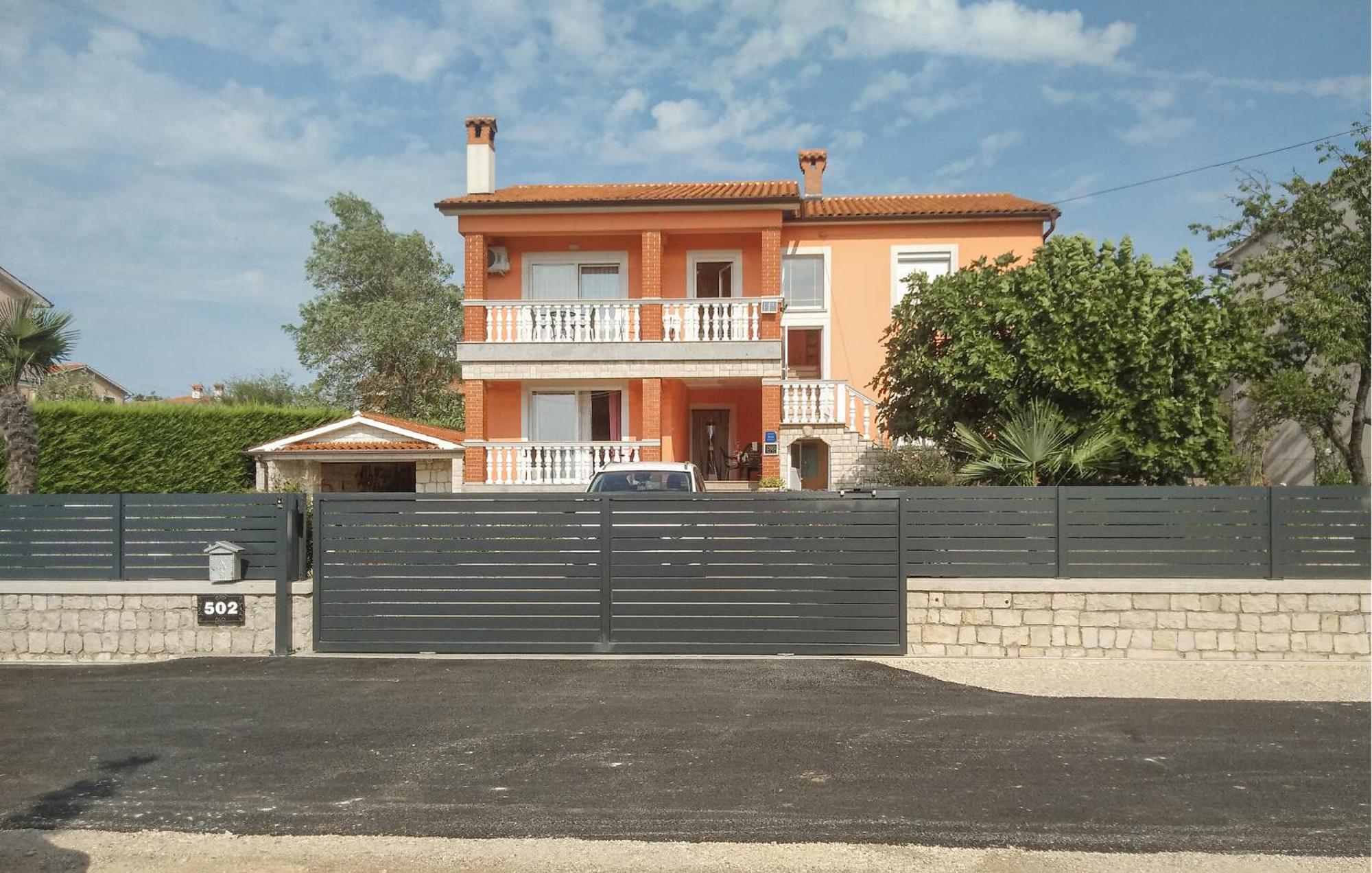 2 Bedroom Lovely Apartment In Labin Labin  Exterior photo